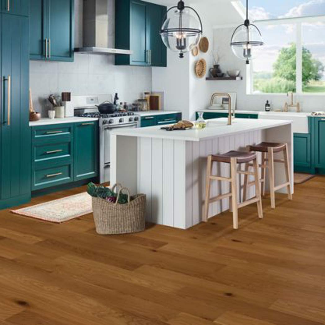 Bruce Engineered Hardwood White Oak Dogwood Pro Redefined Natural BRDG63EK44S room