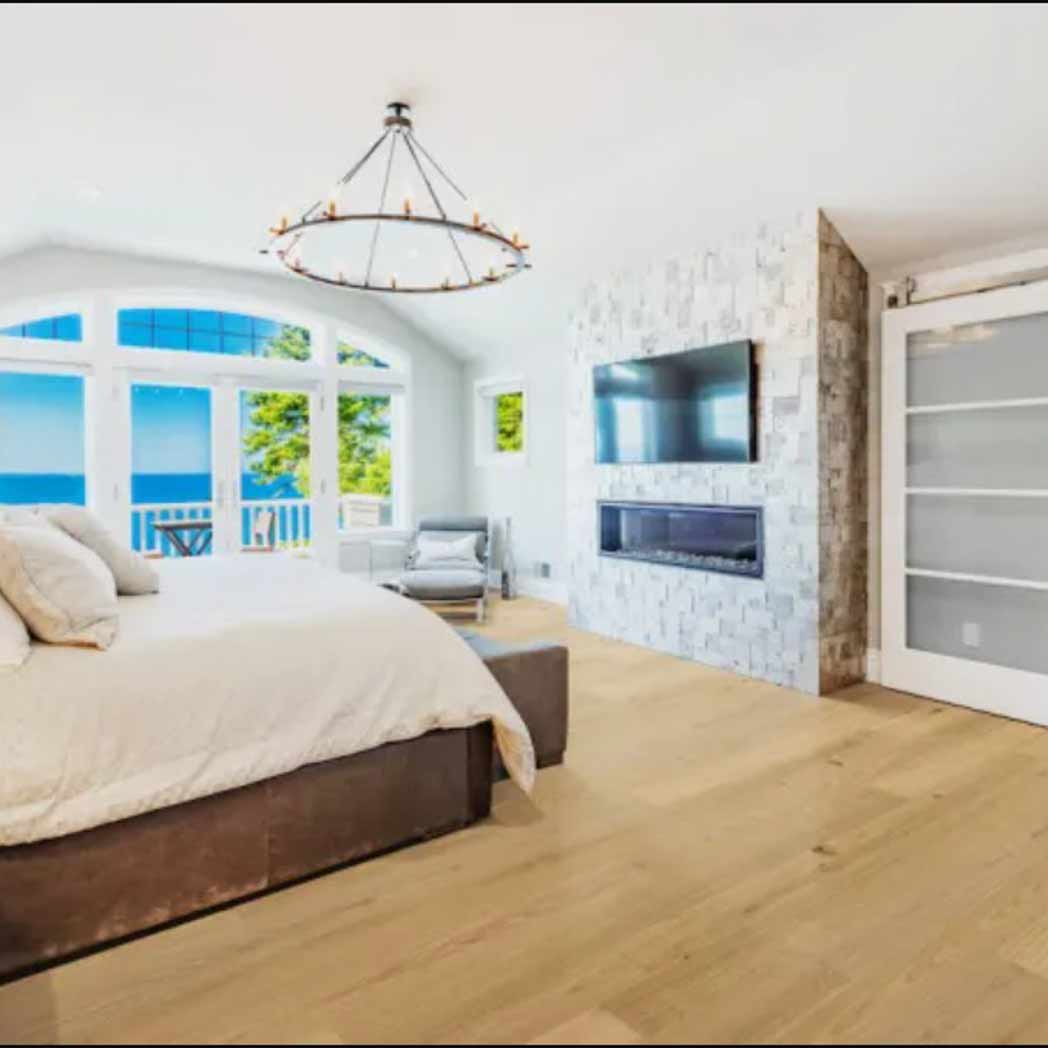 Legendary Floors White Oak Engineered Hardwood Capri Monticello 20022 room