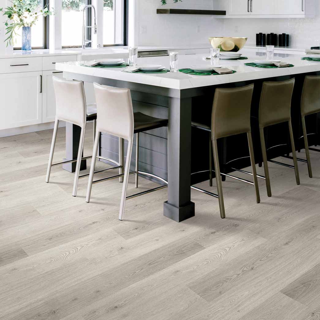 Mohawk Laminate Hampton Villa CDL05 Sunshower Oak 935 room