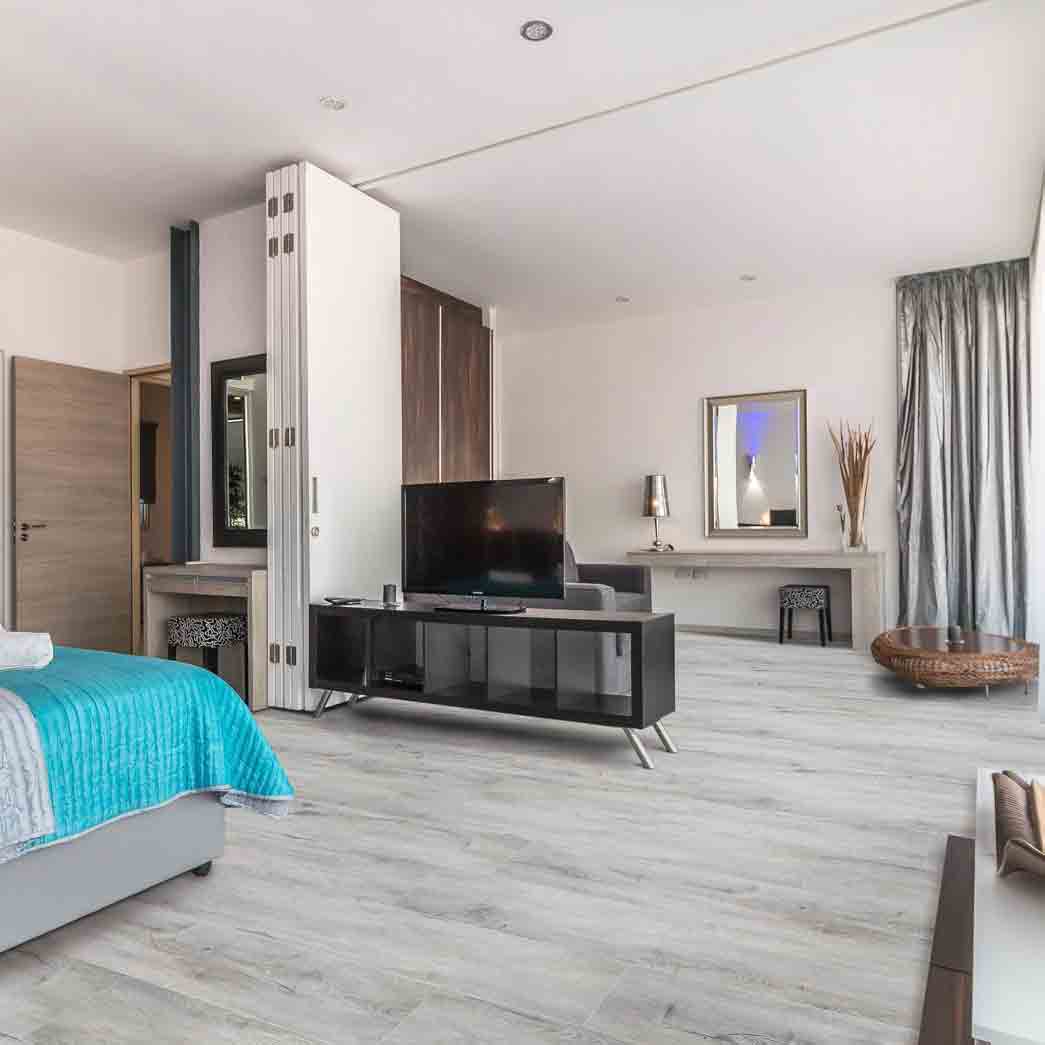 Naturally Aged Flooring LVP Waterford 7x60 91176 Oxford 04 room