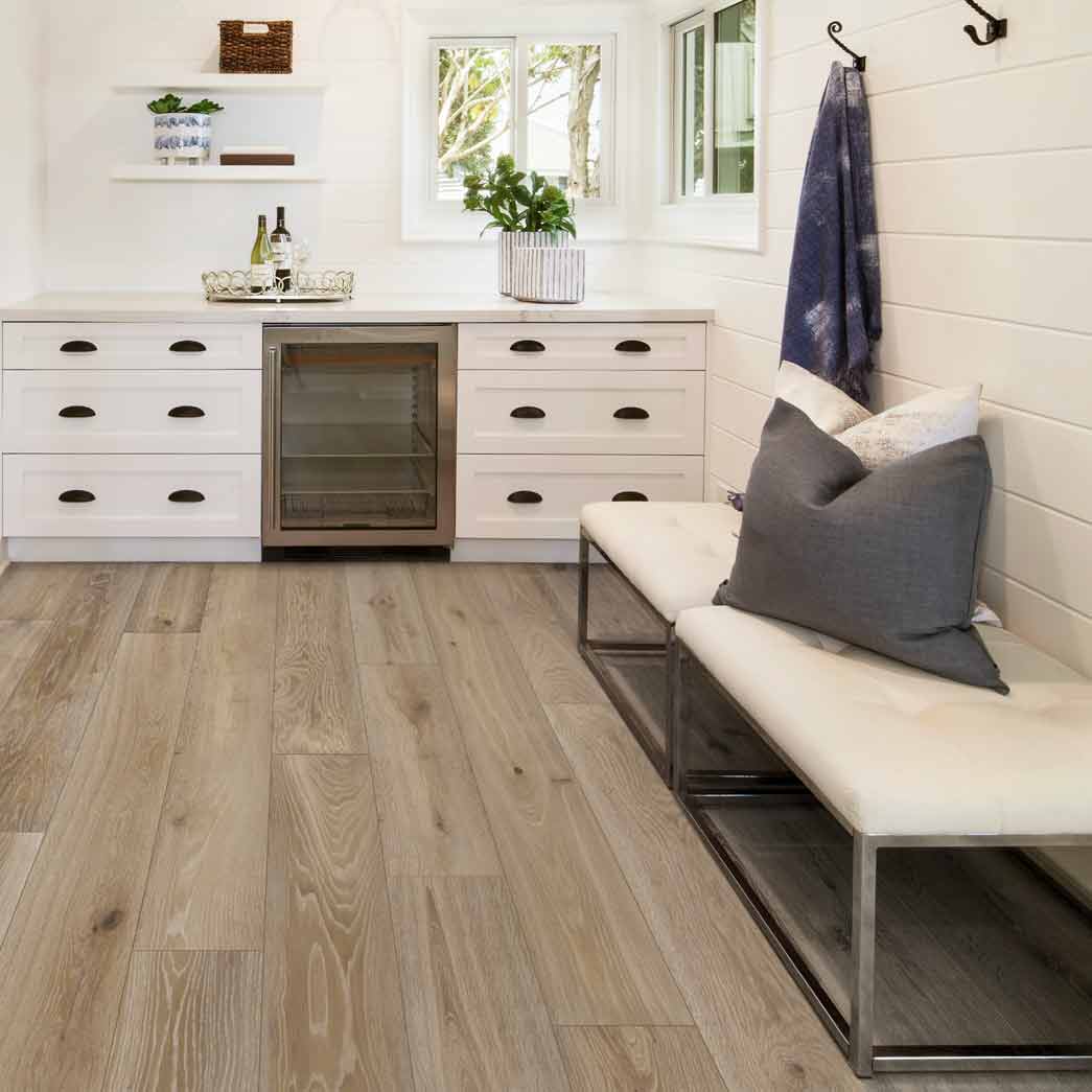 Norwood Hill European Oak Engineered Hardwood Kindred Peaceful DMFFSMF7 room