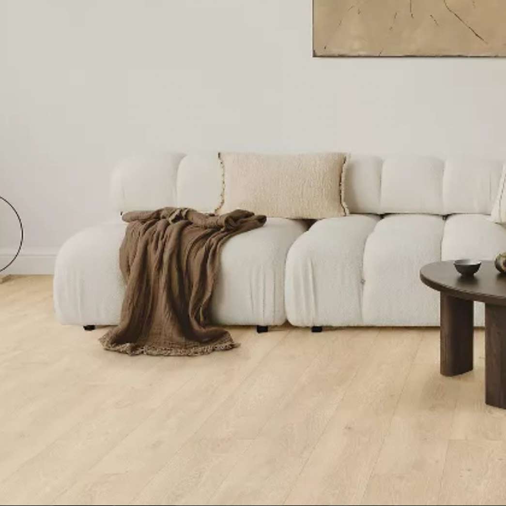 Pergo Laminate Danish Overlook PSR14 Cream Oak 138 room