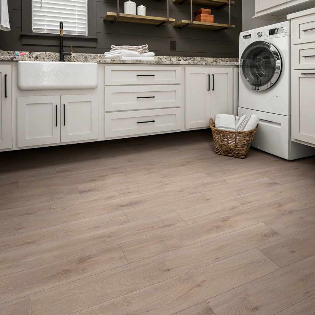 Shaw SPC LVP Allegiance Plus Acc Bevel 2019V Ryman 07068 room