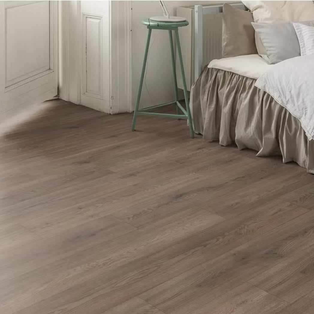Southern Wholesale Laminate AquaPro Floorganic XPT Tartufo Oak K2773EC room
