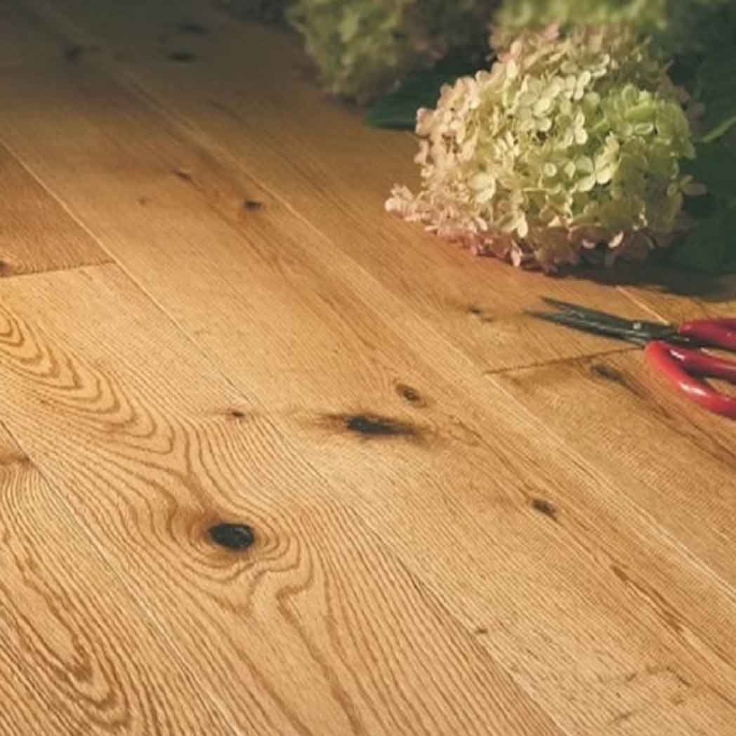 Southern Wholesale Red Oak Solid Hardwood Kennesaw Plank Natural KENNAT5