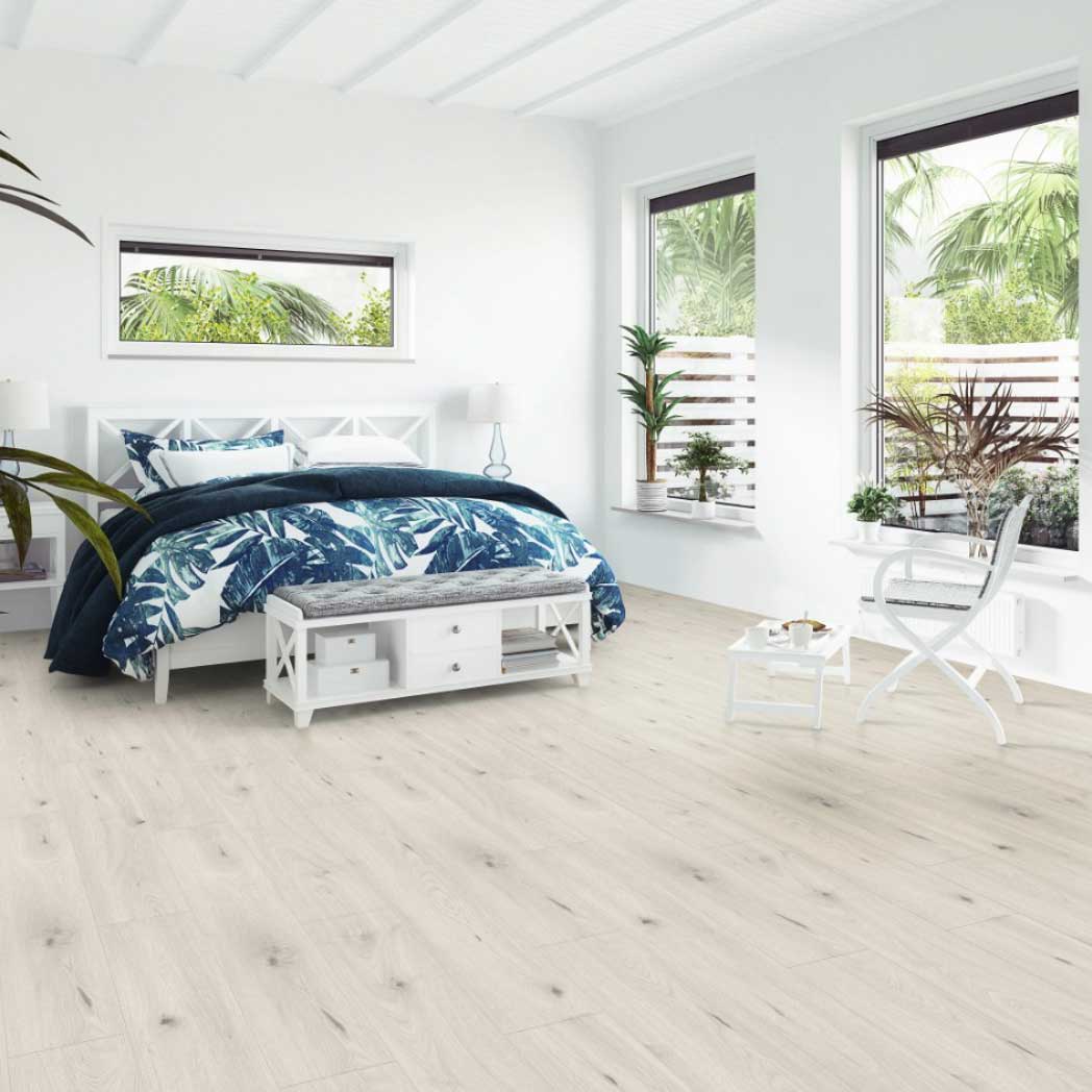 Stanton Laminate Nuvo Grand 8 Surfside Coastal 31004 room