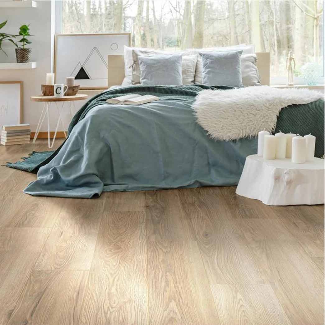 Stately Flooring Laminate Trace Collection Oakridge LW2220 room