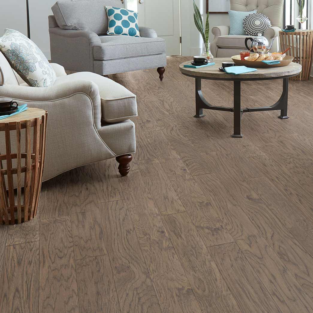 Xulon Engineered Hardwood Highview Lookout XFW41HV room