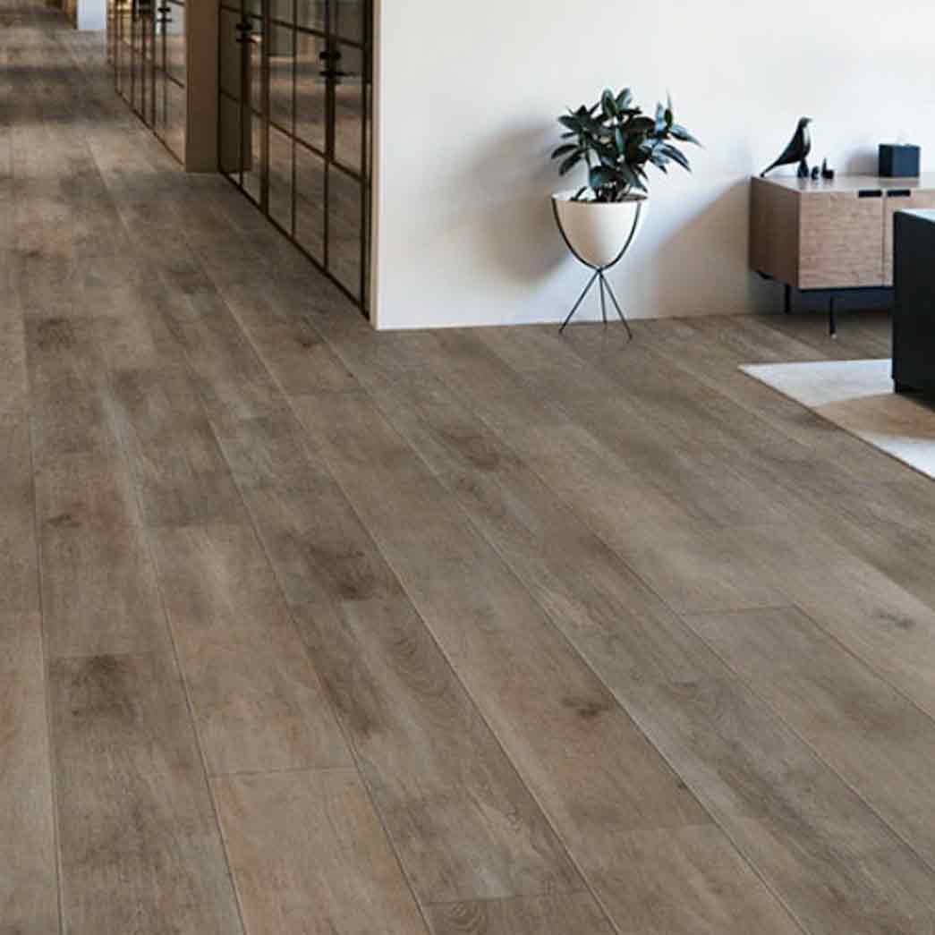 MetroFlor-San-Marcos-Oak-DN1445109-Eggplant-Grey-room scene 1